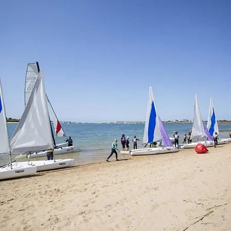 Authentique à Deux Pas De La Plage, Parfait Pour Se Détendre - Fr-1-788-69