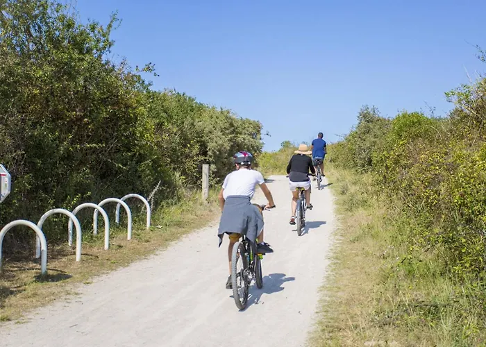 Authentique à Deux Pas De La Plage, Parfait Pour Se Détendre - Fr-1-788-69 Chalet Merville-Franceville-Plage